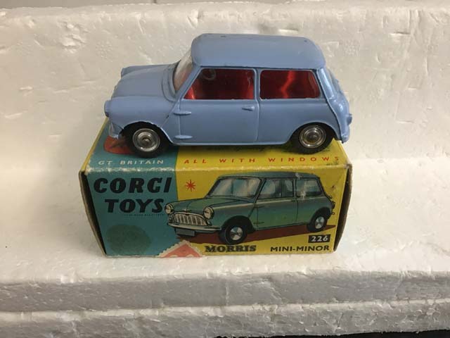 Corgi Toys 226 Morris Mini Minor