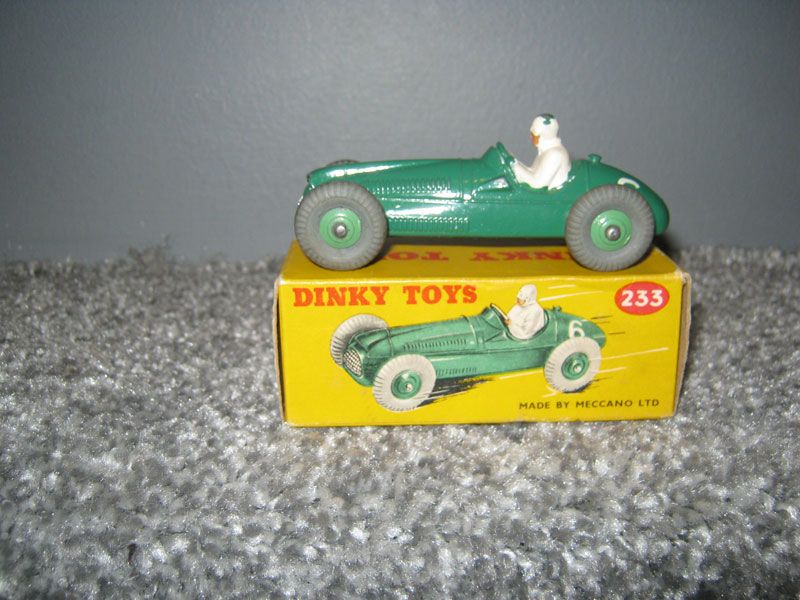 Dinky Toys 233 Cooper Bristol Racing Car, Green Body R/N 6, Green Cast Hubs, 23G on Base