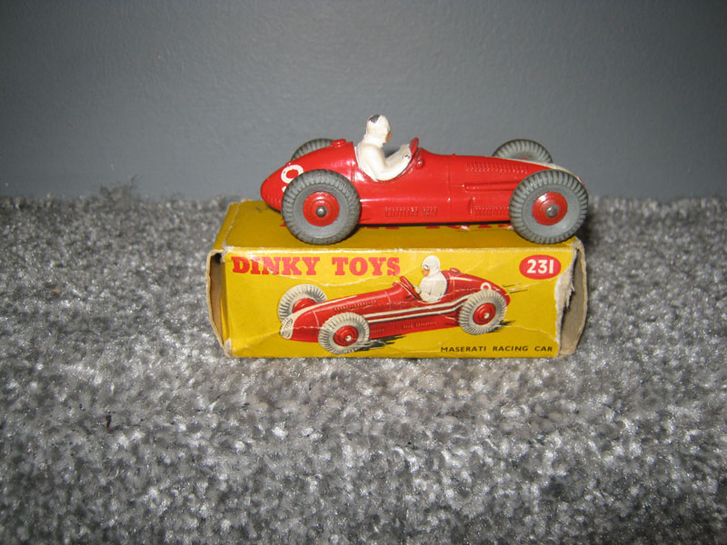 Dinky Toys 231 Masserati Racing Car, Red Body White Flash R/N 9 Red Cast Hubs, 23N on Base