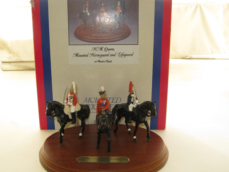 Britains The Queen, Lifeguard and Royal Horseguard 3 Piece Set 8152 - Aquitania Collectables