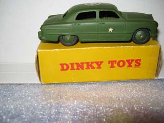Dinky Toys 675 Ford US Army Staff Car
