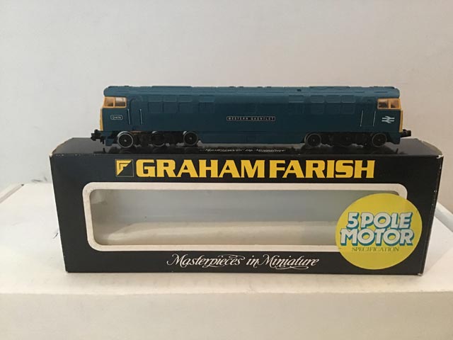 Graham Farish Railways 8425 Class 52 Western Locomotive Western Gauntlet R/N D1070 BR Blue Livery